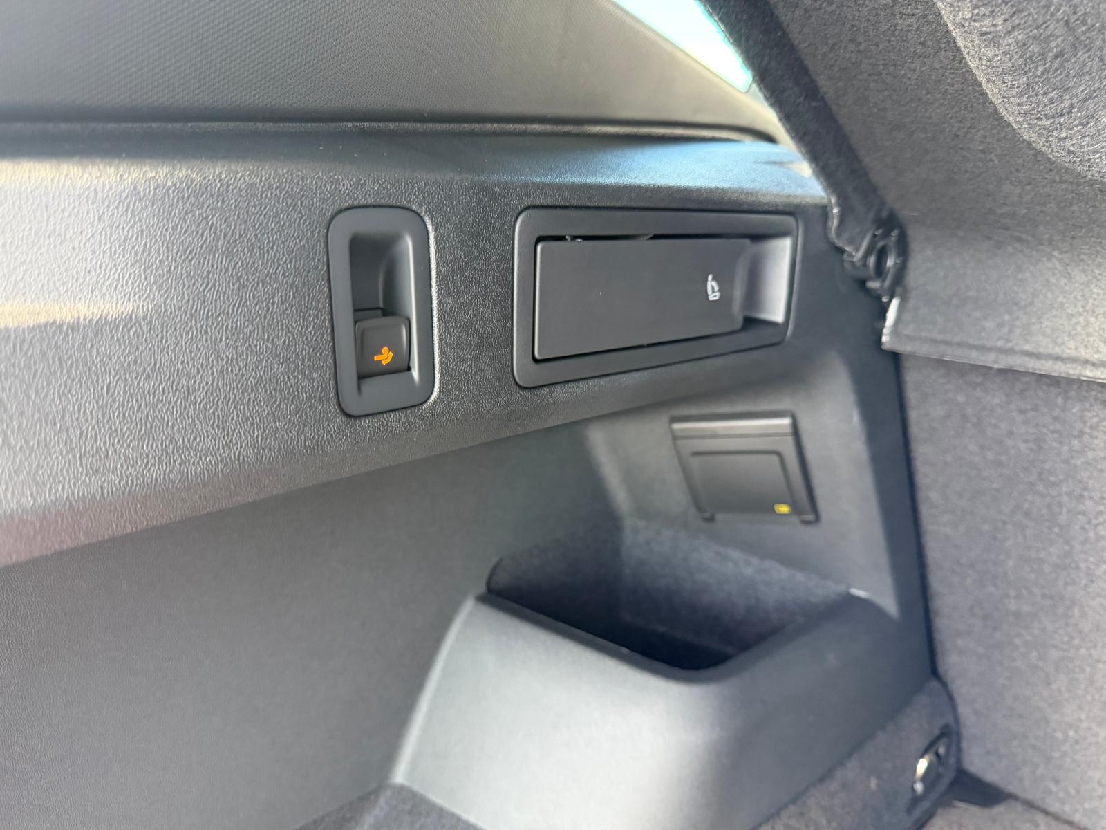 VW Tiguan 2.0 TSI DSG United 4Motion-image-27