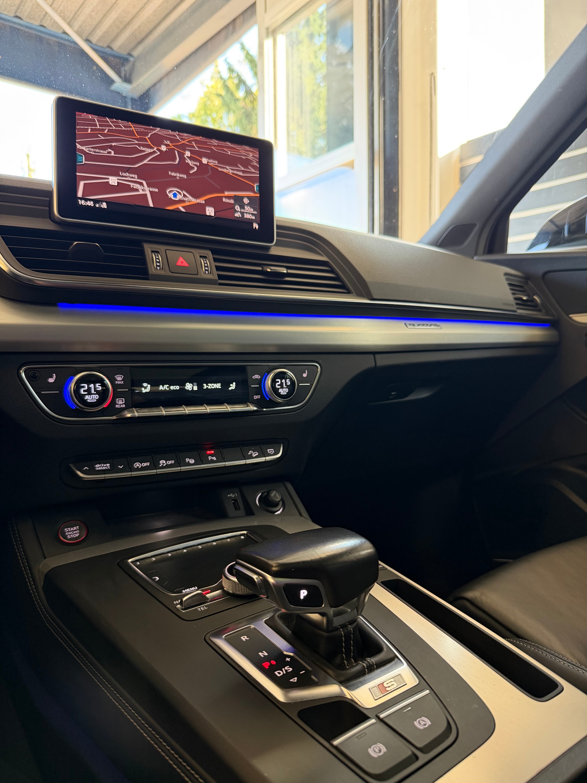 AUDI SQ5 3.0 V6 TFSI quattro T-Tronic-image-14