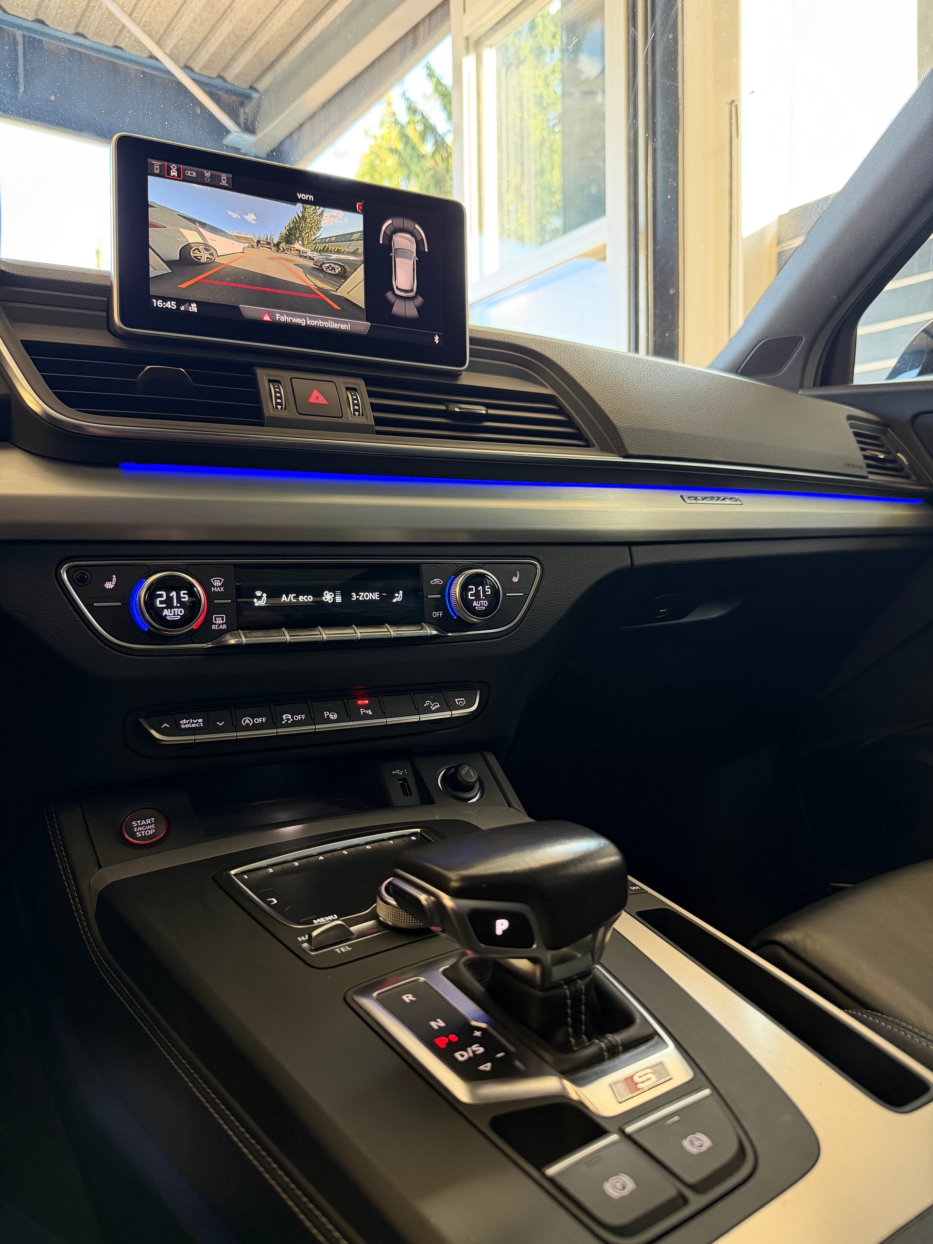 AUDI SQ5 3.0 V6 TFSI quattro T-Tronic-image-13