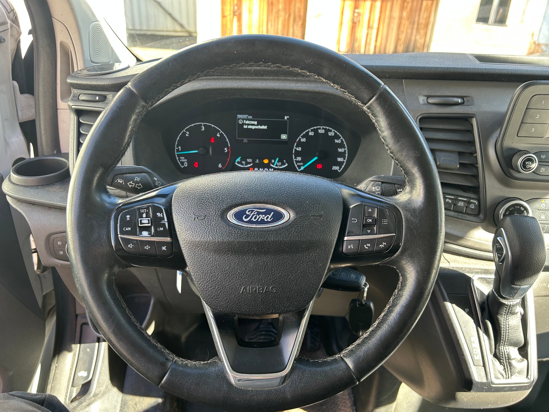 FORD Transit Custom Van 300 L1H1 Trend A-image-6