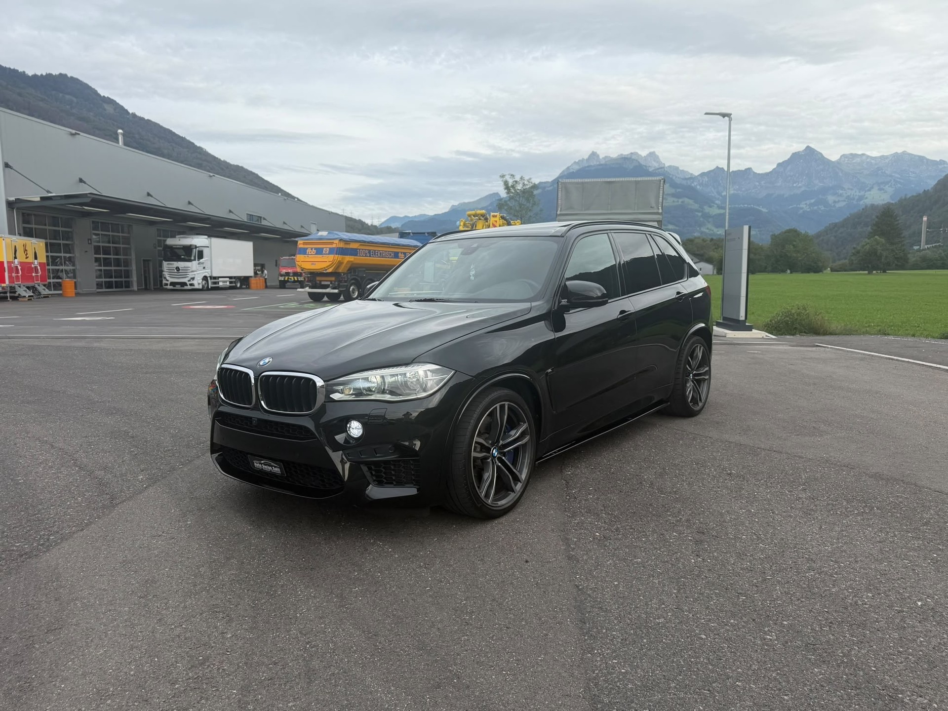 BMW X5M Steptronic-image-1