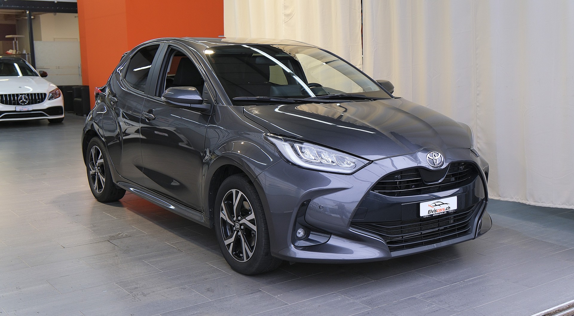 TOYOTA Yaris 1.5 Trend e-CVT-image-30