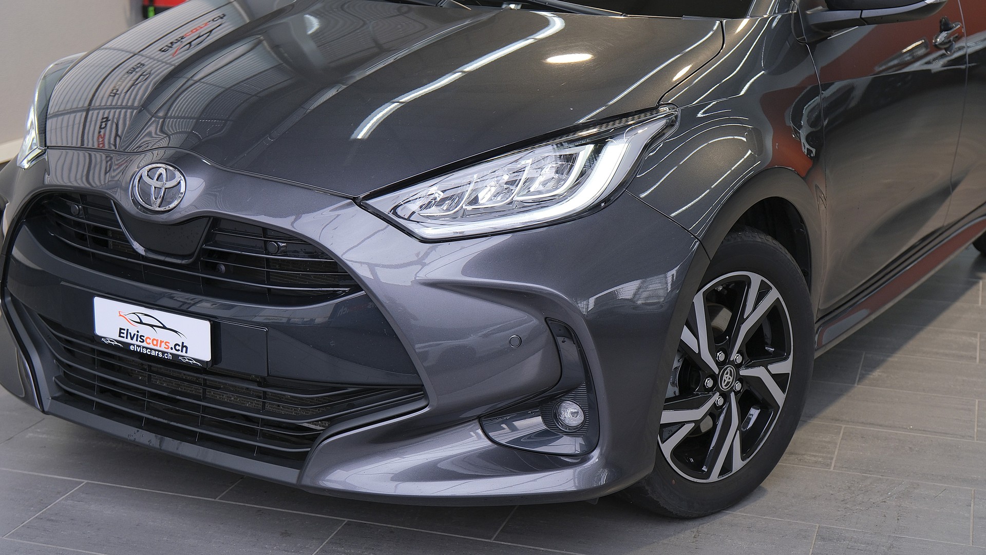 TOYOTA Yaris 1.5 Trend e-CVT-image-14