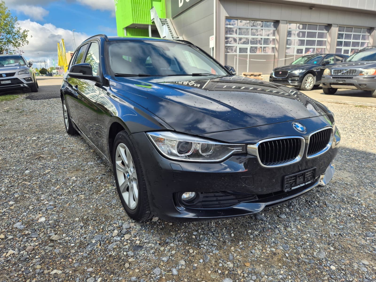 BMW 318d xDrive Touring-image-0