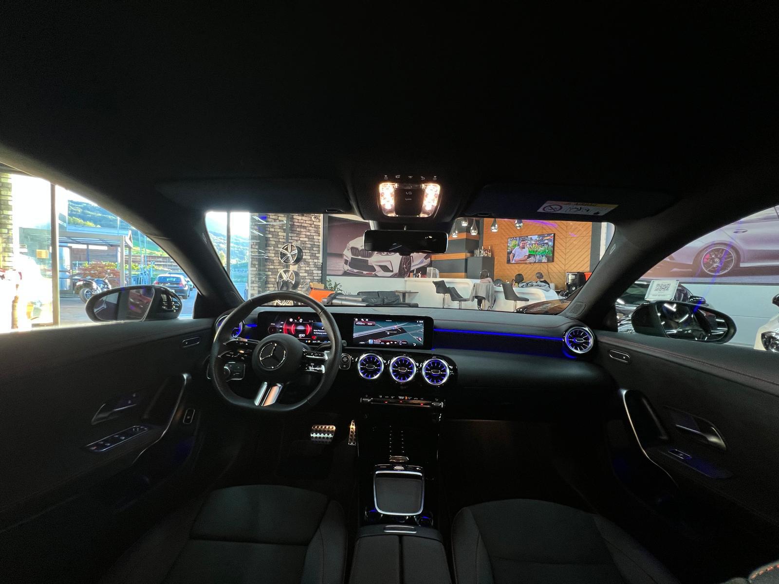 MERCEDES-BENZ CLA 200 ( CLA 45 AMG Bodykit ) Limited All Black Performance 3 Jahre MB Werksgarantie-image-7