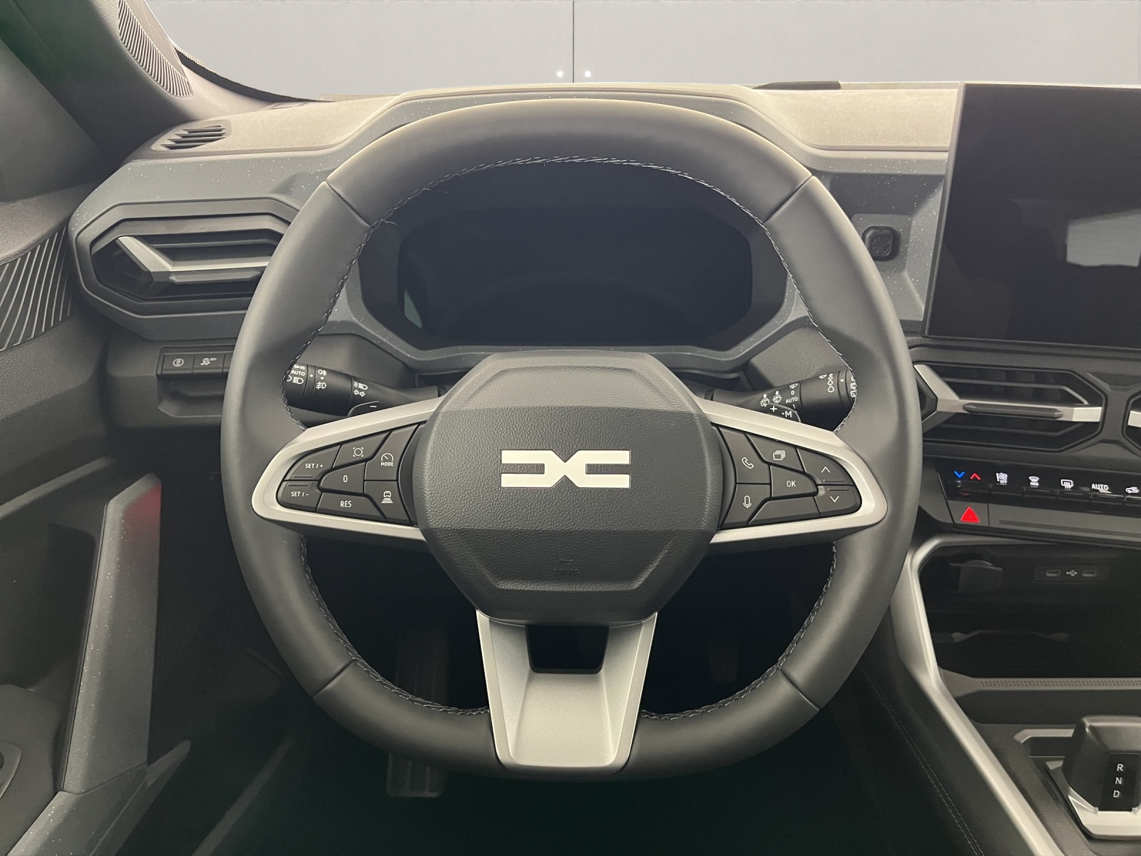 DACIA Bigster 1.2 Hybrid Journey 4WD-image-9