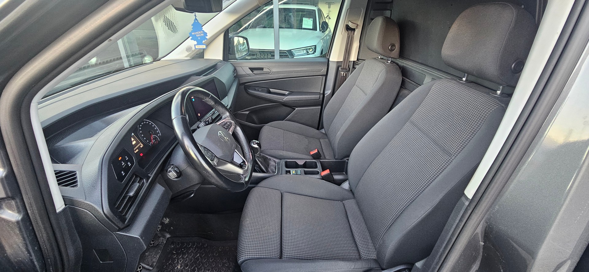 VW Caddy 2.0TDI Maxi 4Motion 122Ps-image-7
