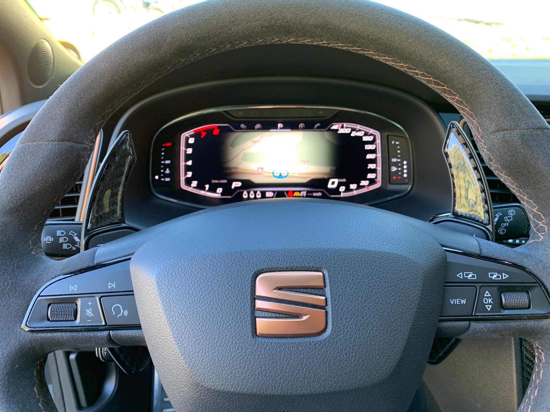 SEAT Leon ST 2.0 TSI Cupra R 300 4 Drive DSG-image-15
