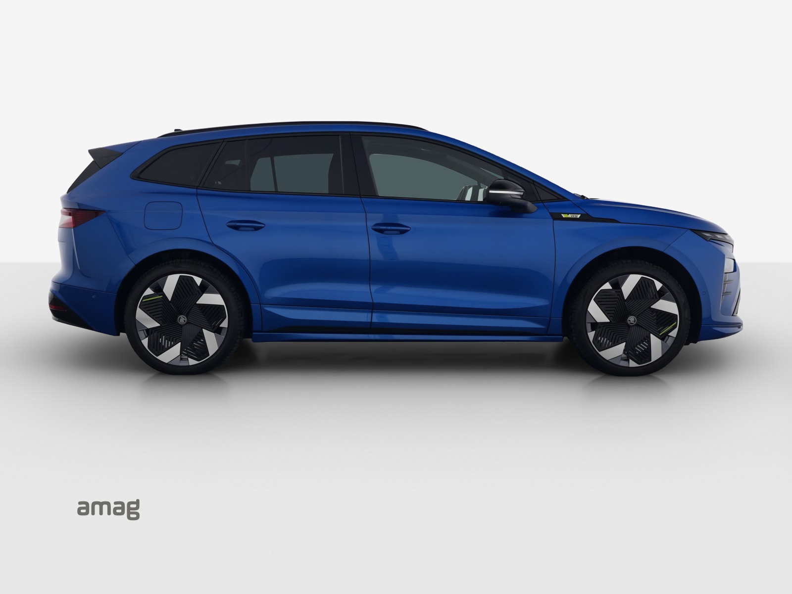 SKODA Enyaq 4x4 RS-image-4