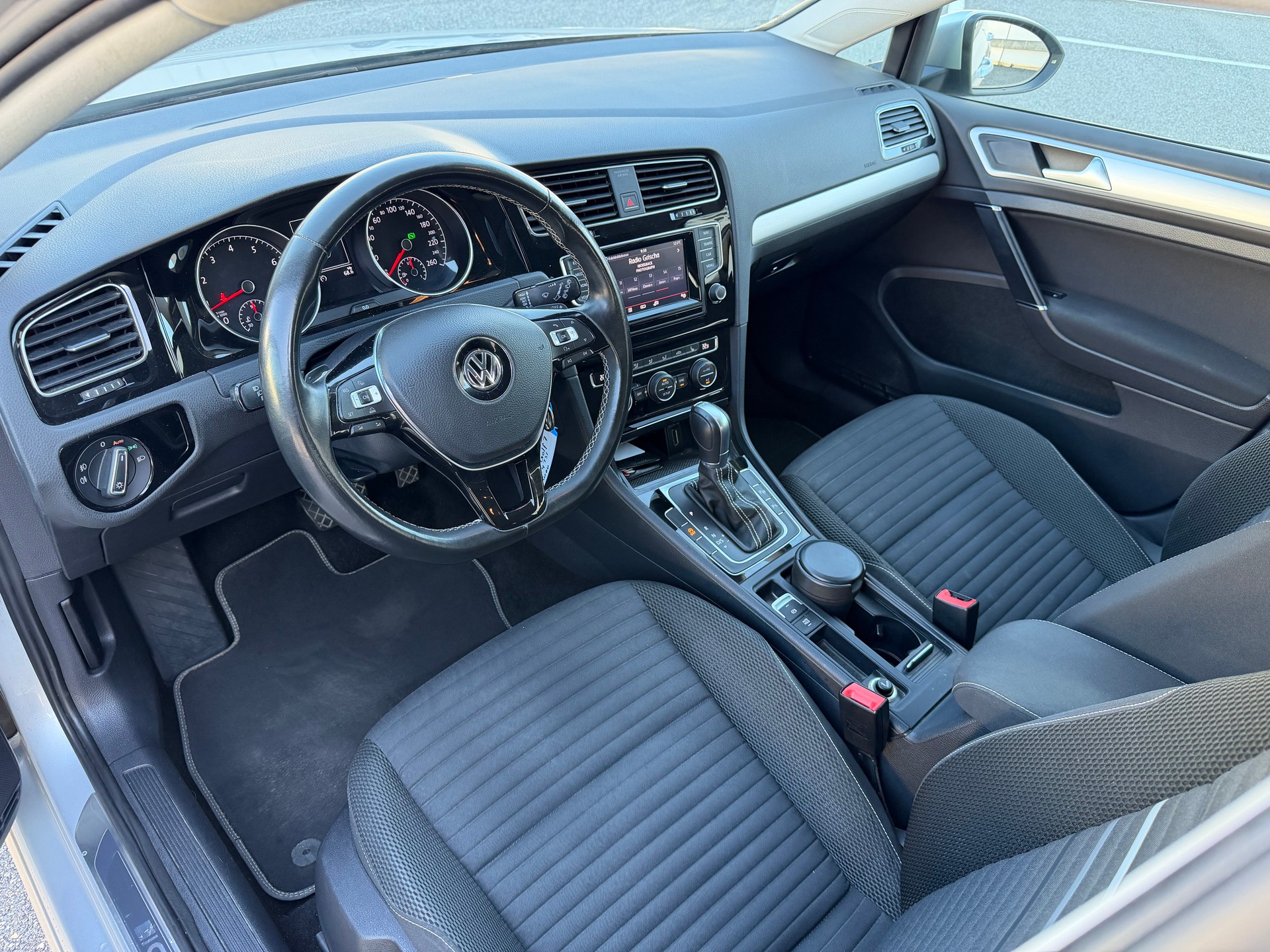 VW Golf 1.4 TSI Cup DSG-image-12