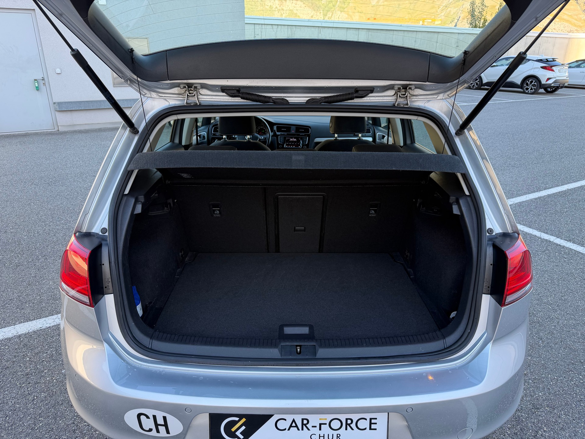 VW Golf 1.4 TSI Cup DSG-image-15