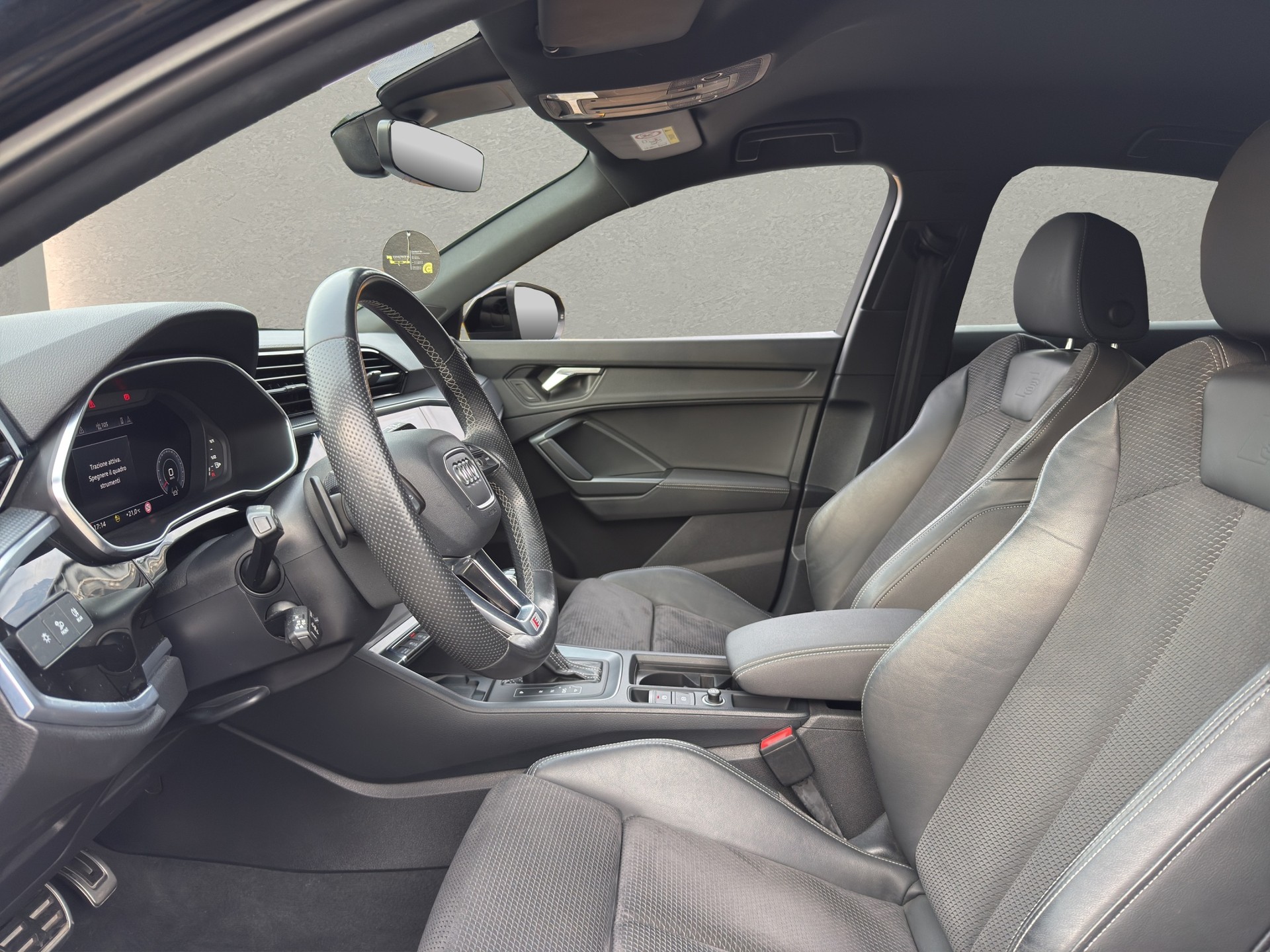 AUDI Q3 Sportback 40 TDI S line Attraction quattro S-tronic-image-8