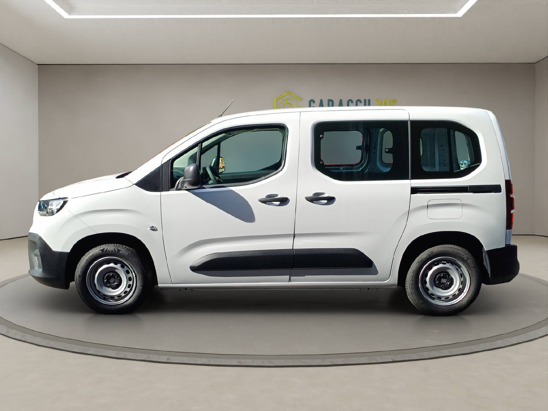 FIAT Doblo Kaw. L1 1.2 PureTech Eas-image-2