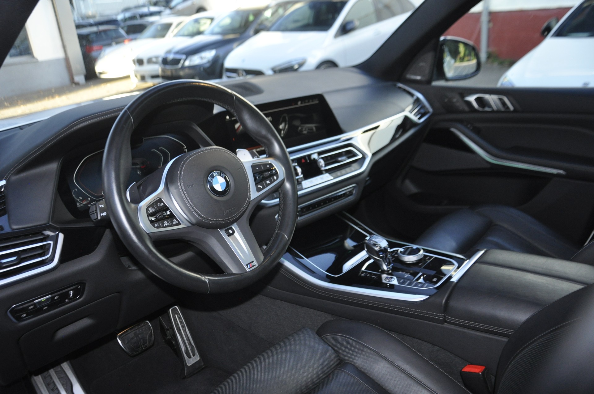 BMW X5 xDrive 48V 40d M Sport Steptronic I Anhängerkupplung 3.5t-image-4