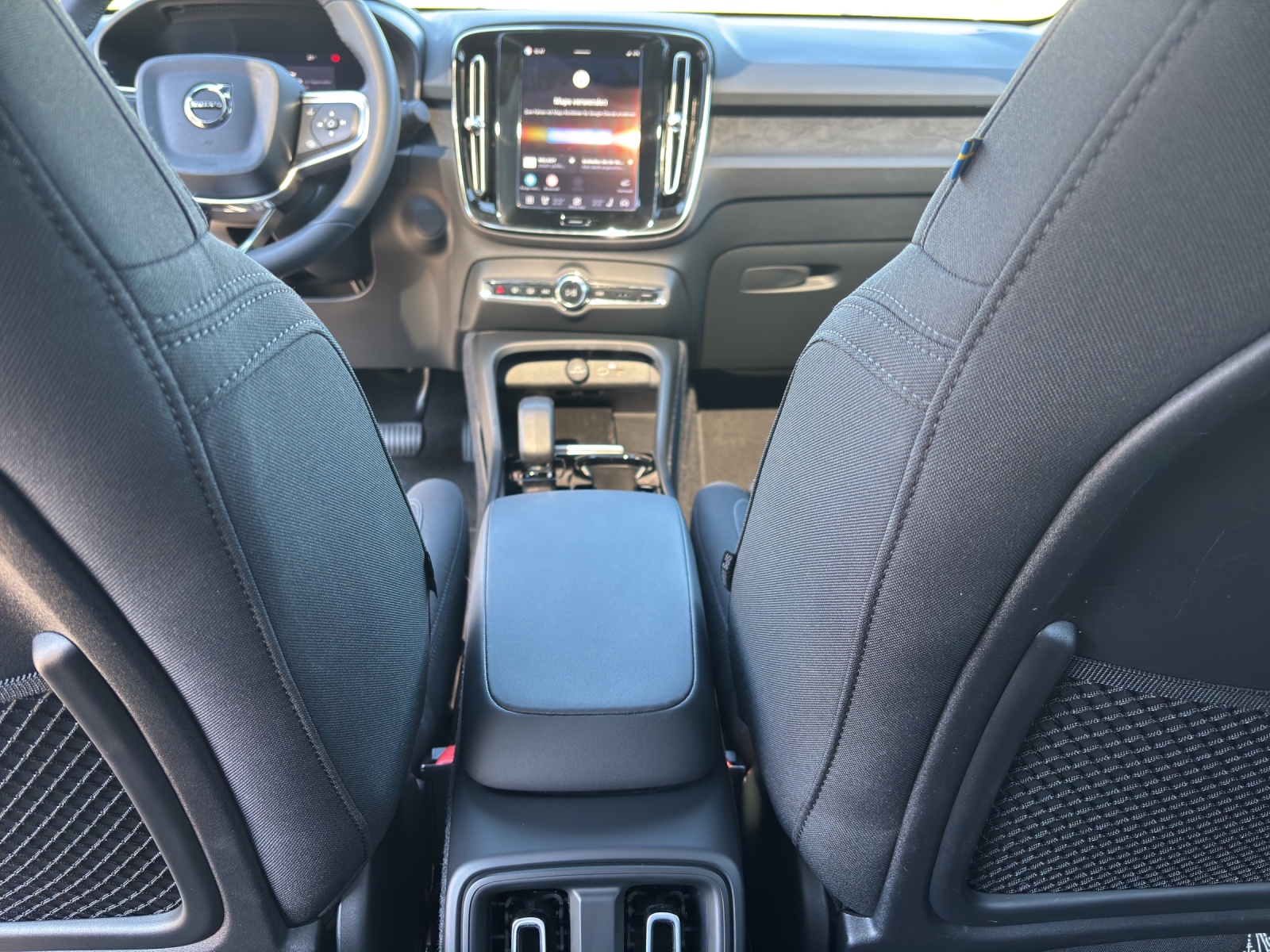VOLVO C40 P6 Recharge Plus-image-13