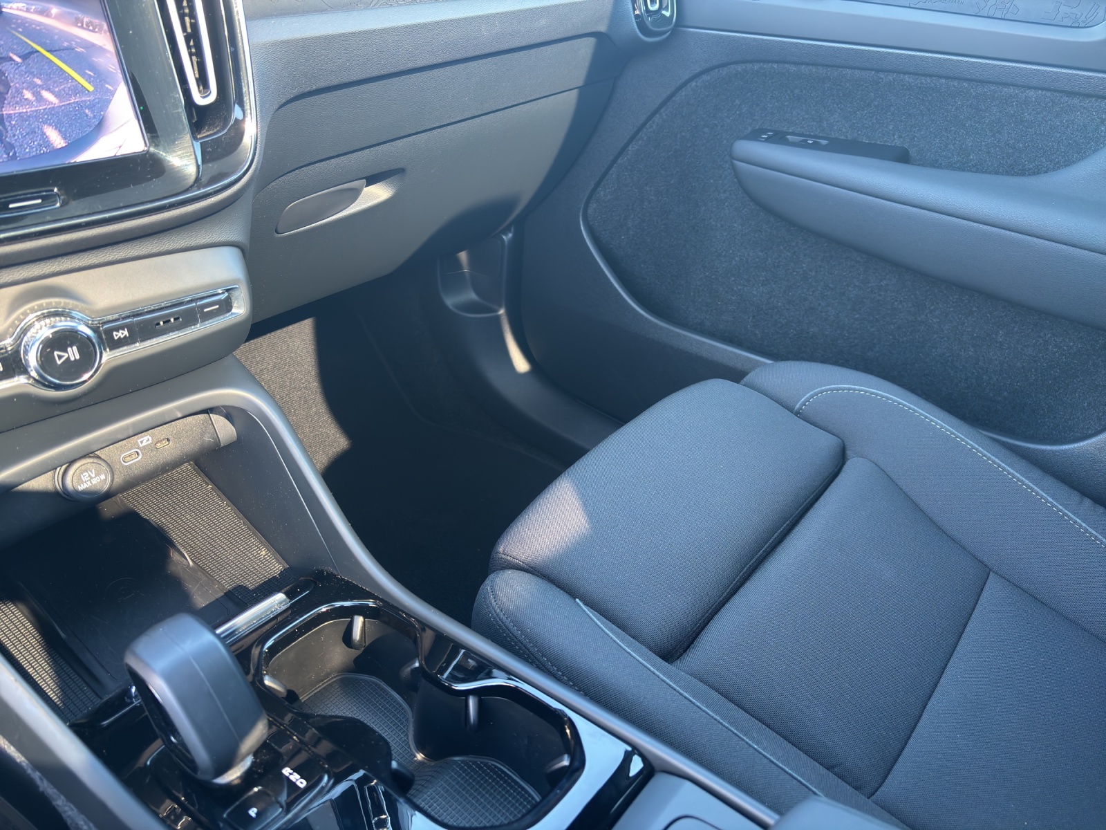 VOLVO C40 P6 Recharge Plus-image-6