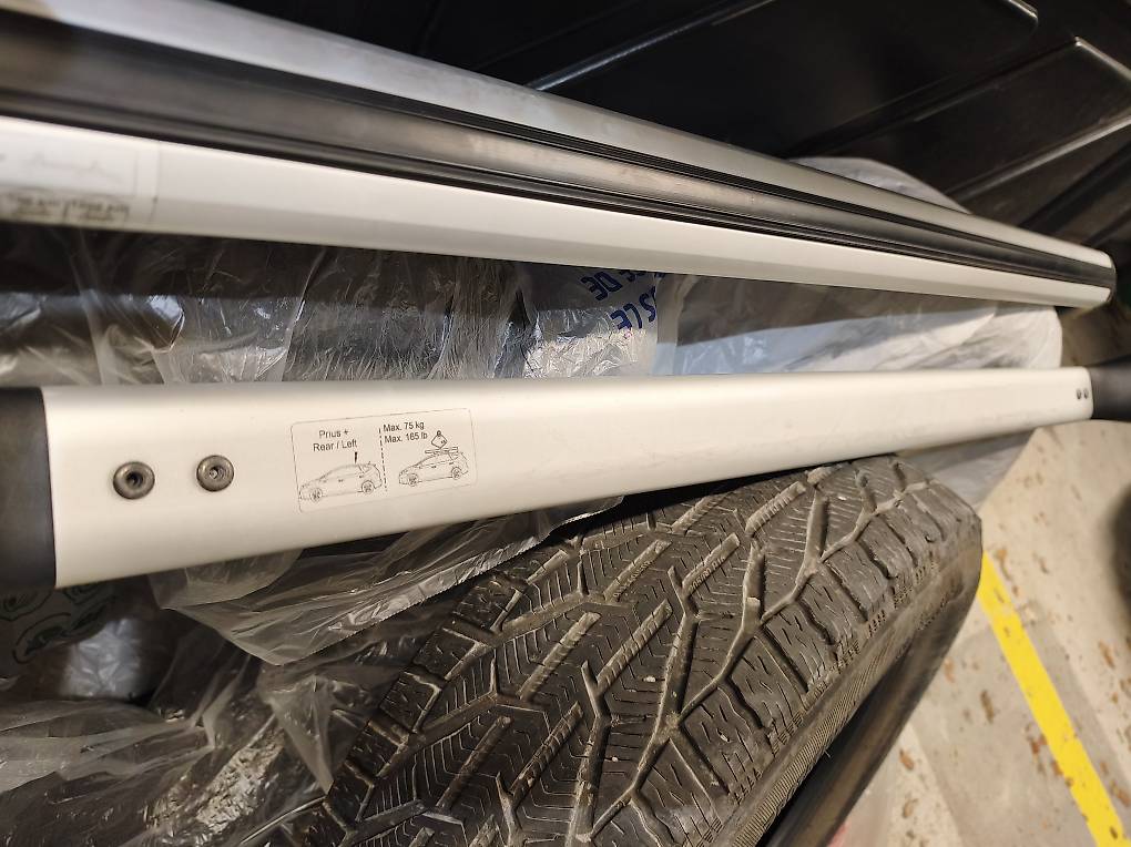 TOYOTA Prius+ 1.8 VVT-i HSD Luna-image-1