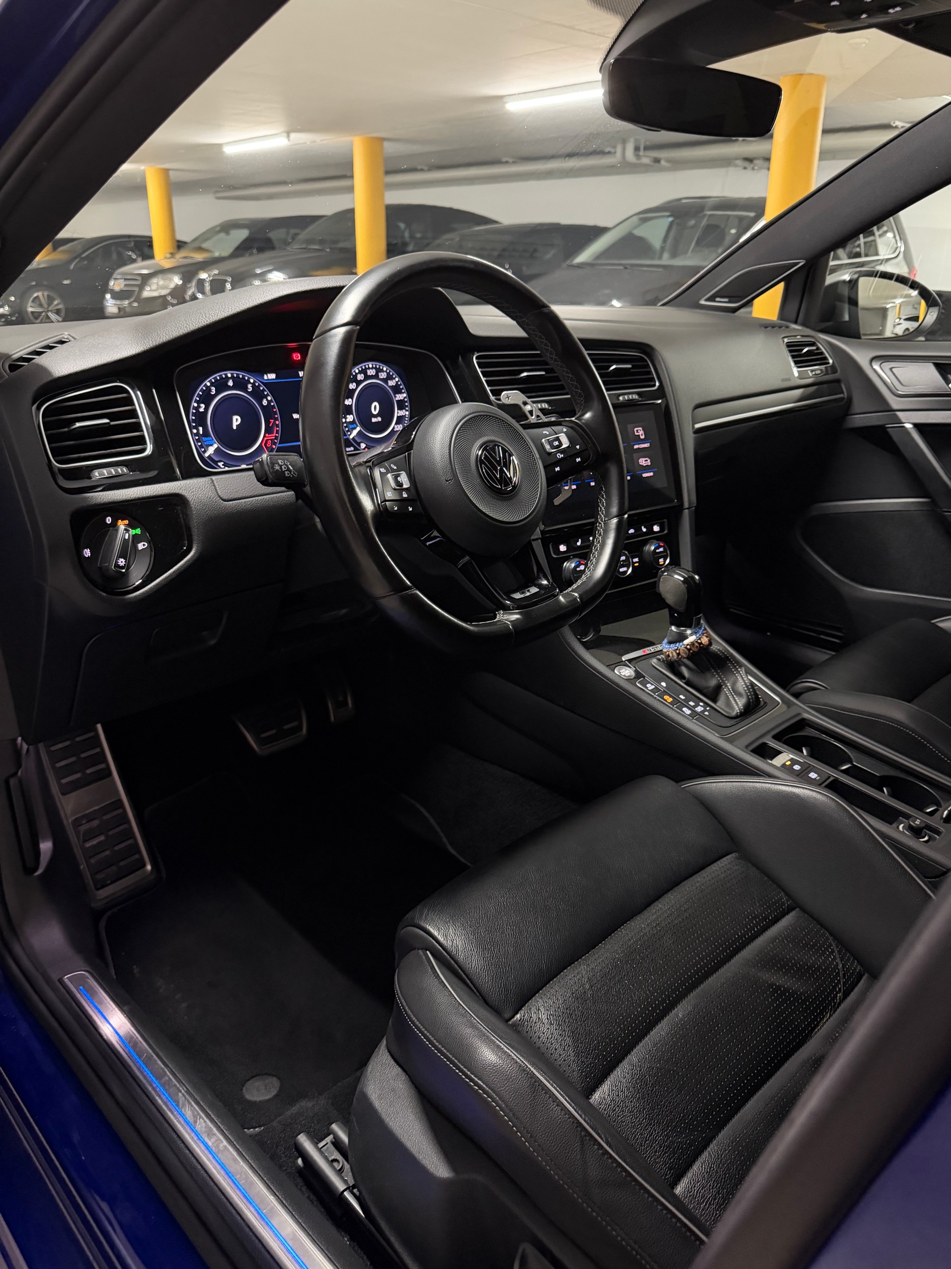VW GOLF-image-5