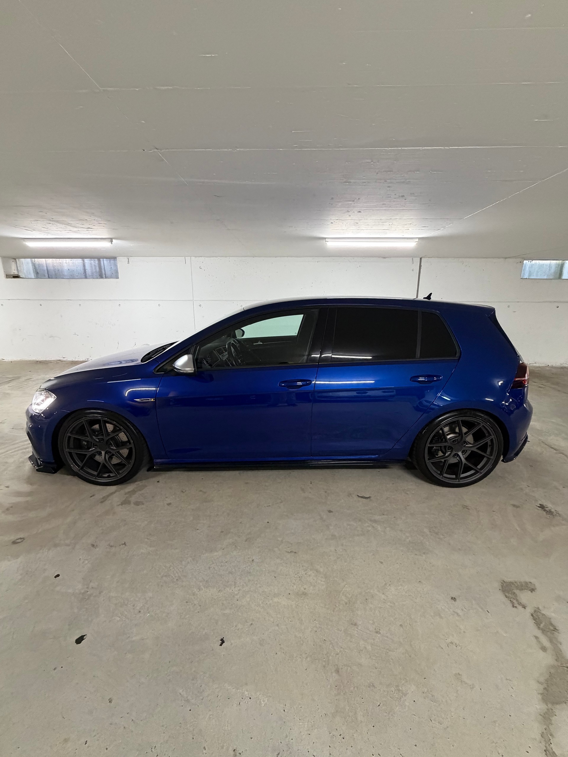 VW GOLF-image-1