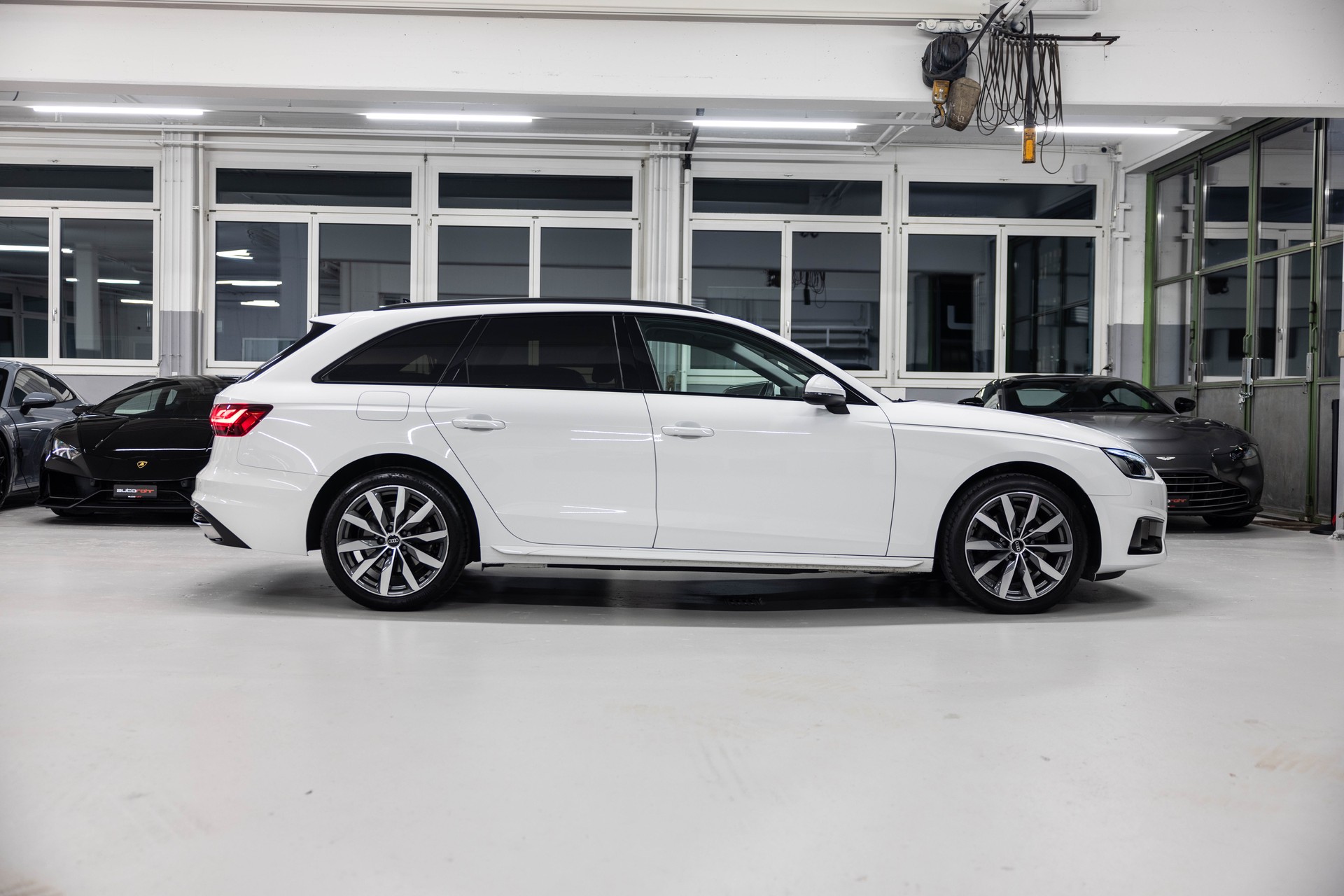 AUDI A4 Avant 35 TDI advanced S-tronic *CH-FHZ MIT GRATISSERVICE*-image-3