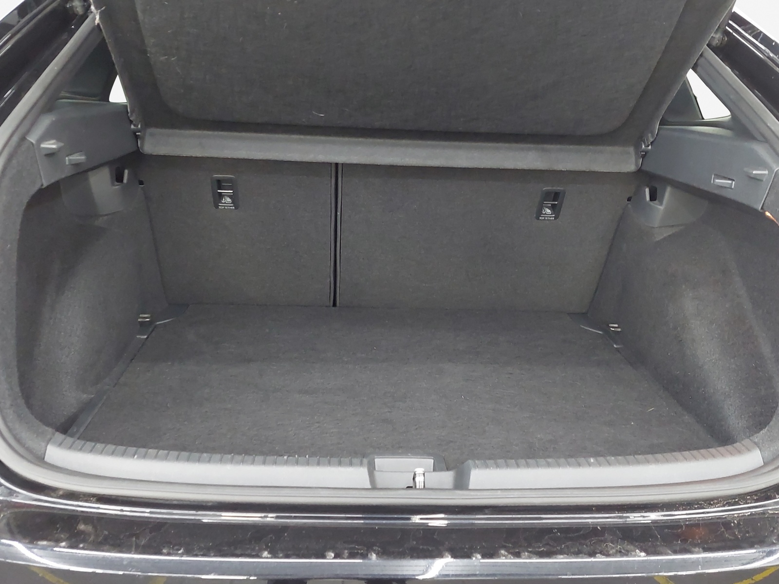 VW Taigo 1.0 TSI R-Line DSG-image-12