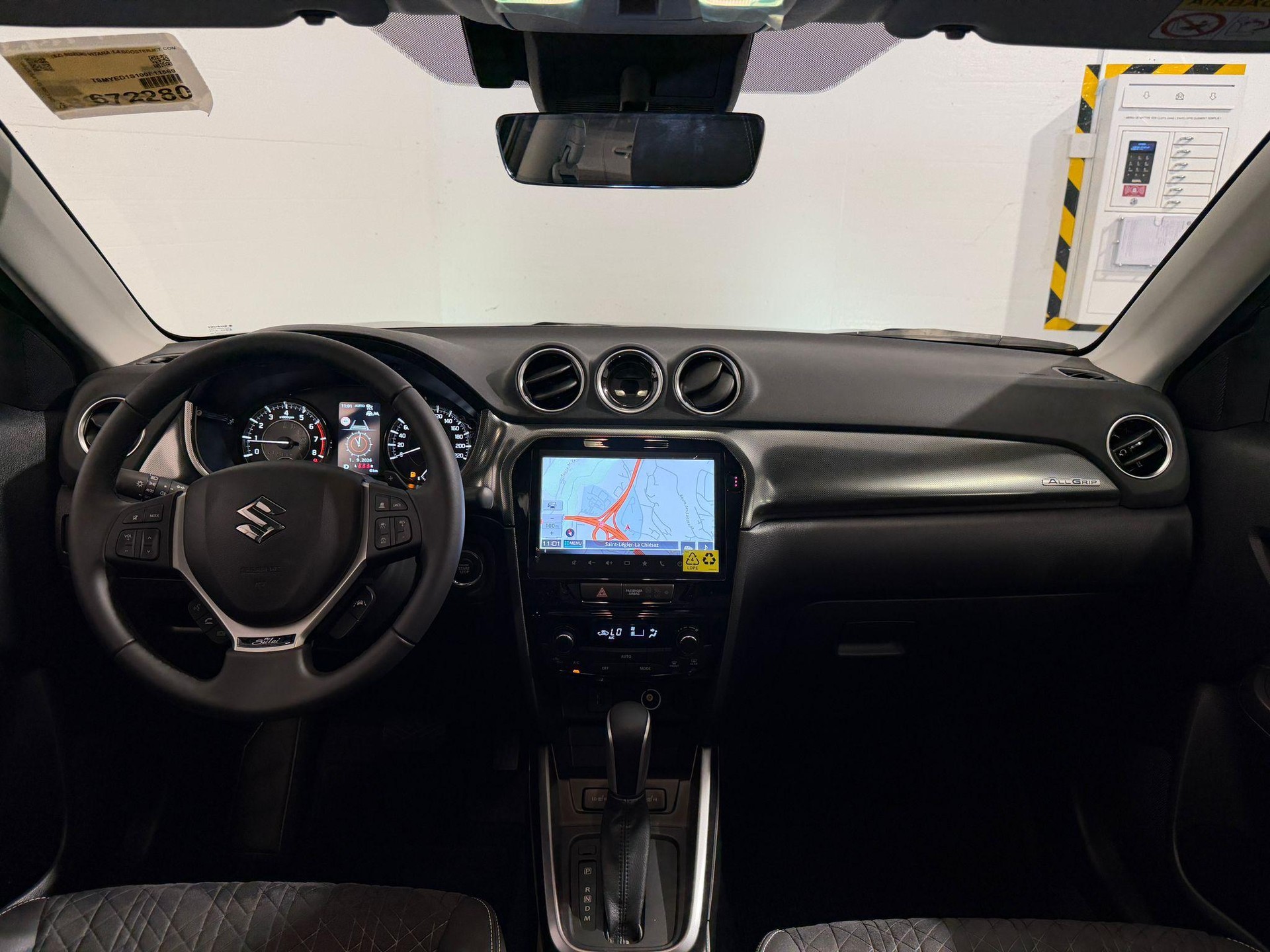 SUZUKI Vitara 1.4 T Piz Sulai Top Hybrid 4x4-image-6