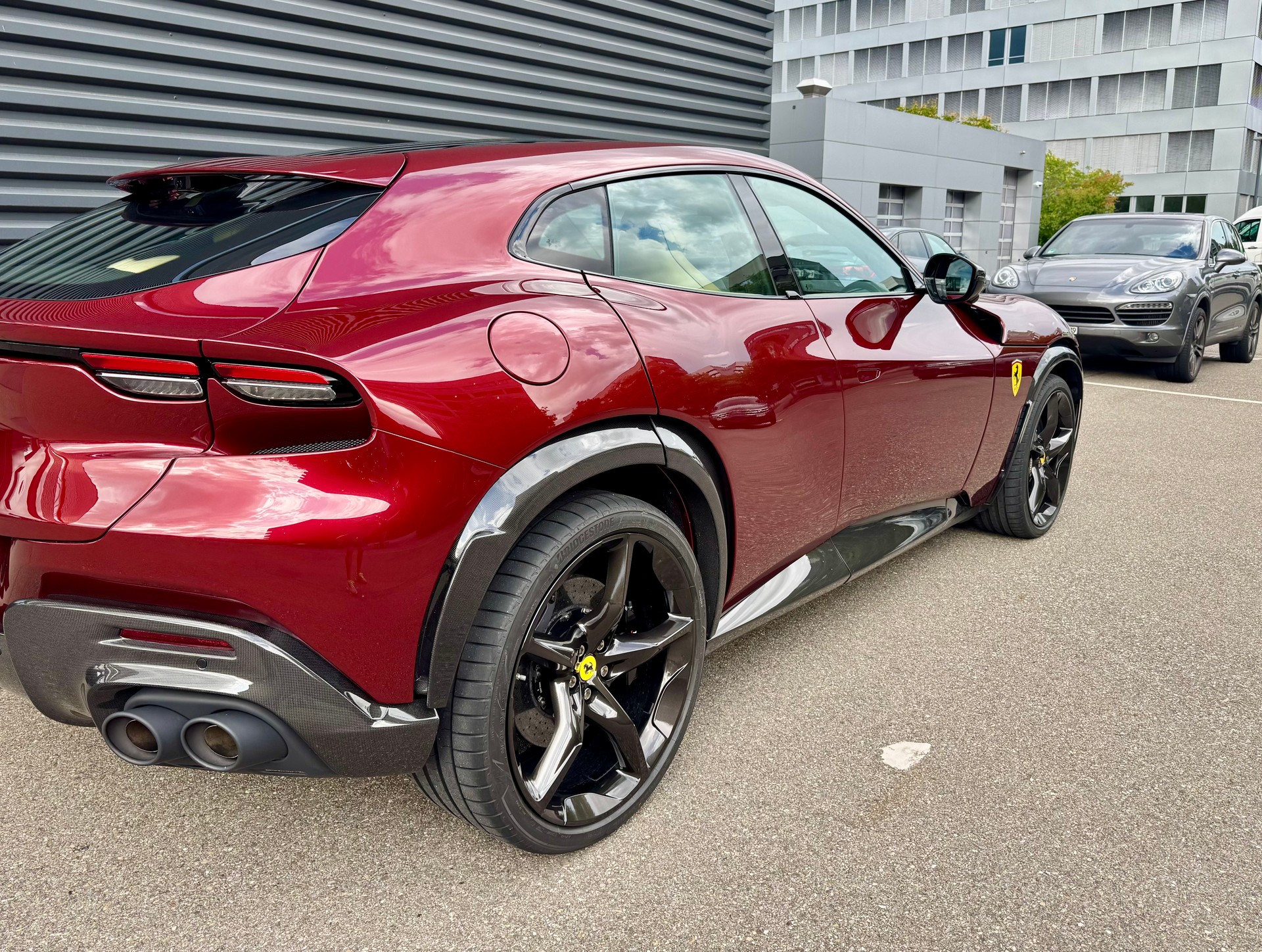 FERRARI 6.5-image-1