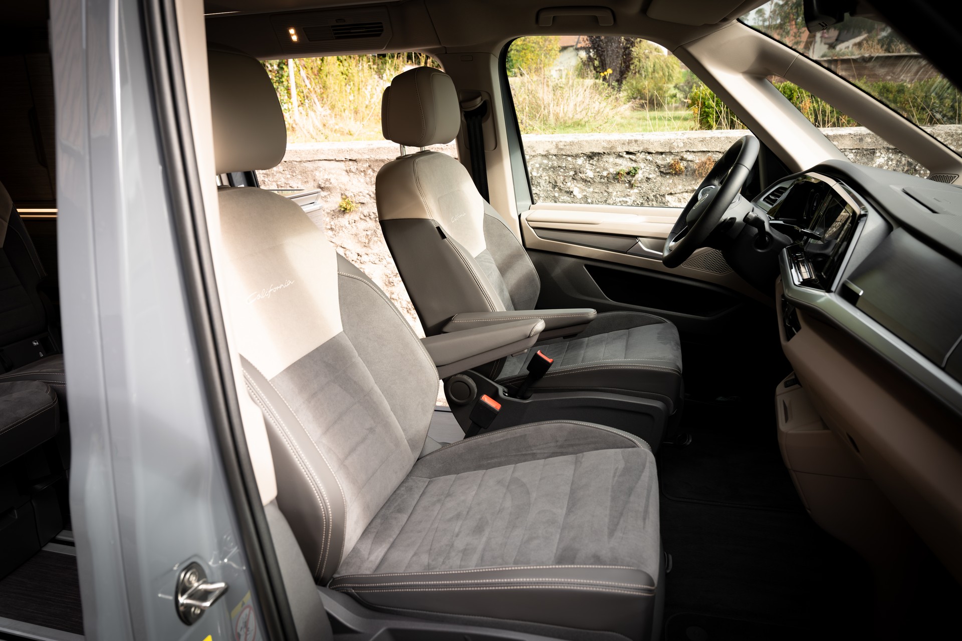 VW 1.5 TSI eHybrid Ocean Liberty DSG-image-17