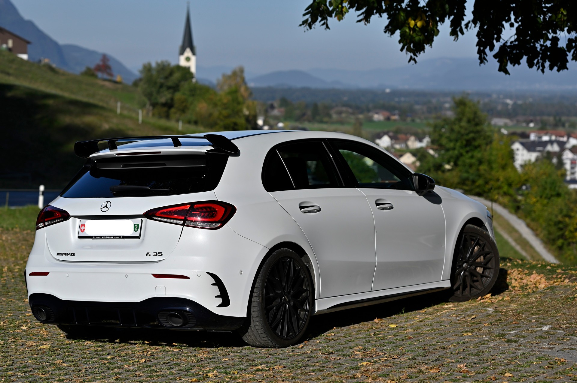 MERCEDES-BENZ A 35 AMG 4matic-image-7