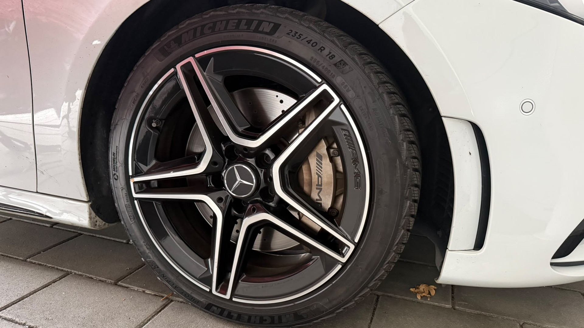 MERCEDES-BENZ A 35 AMG 4matic-image-16