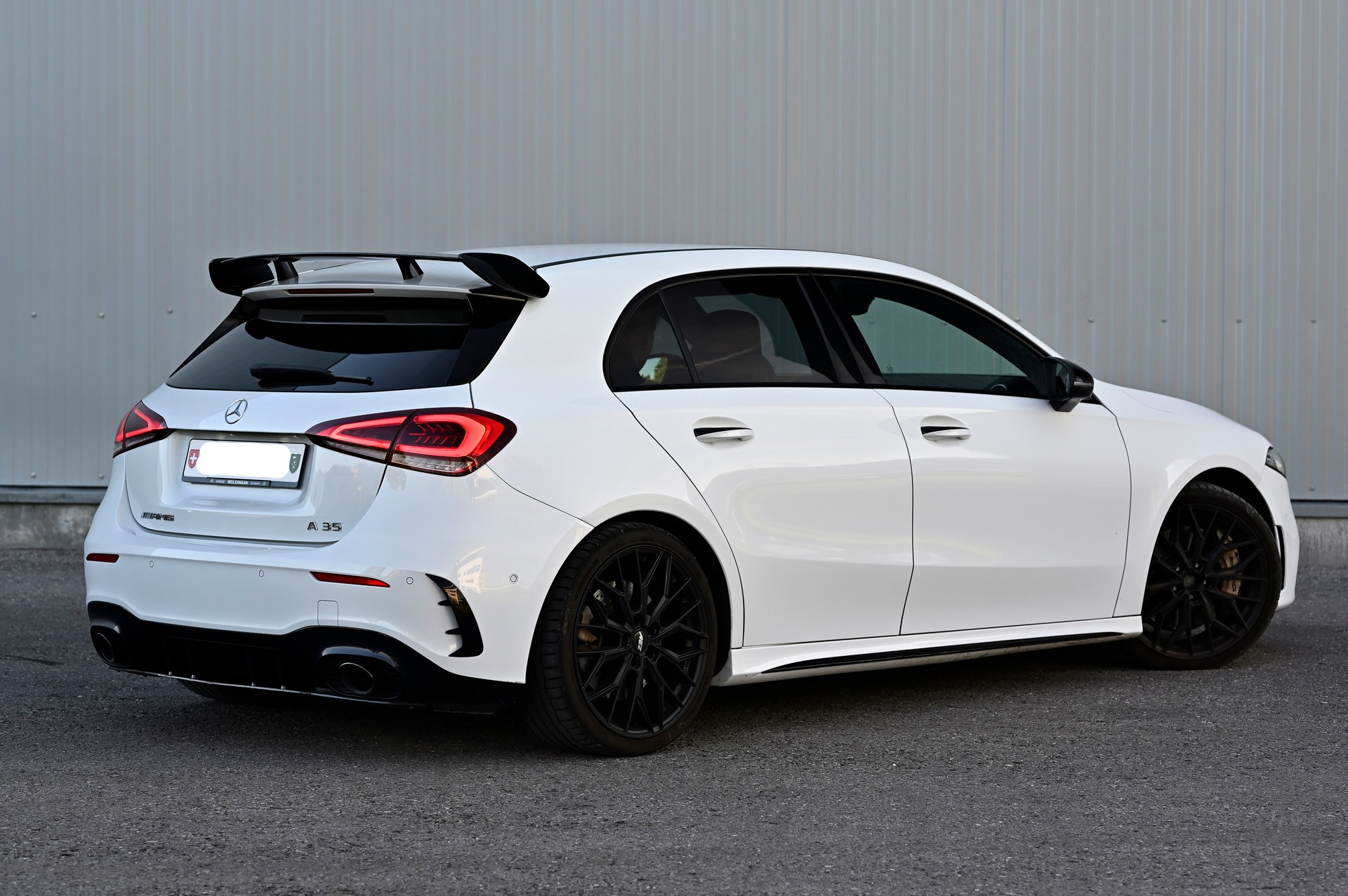 MERCEDES-BENZ A 35 AMG 4matic-image-2