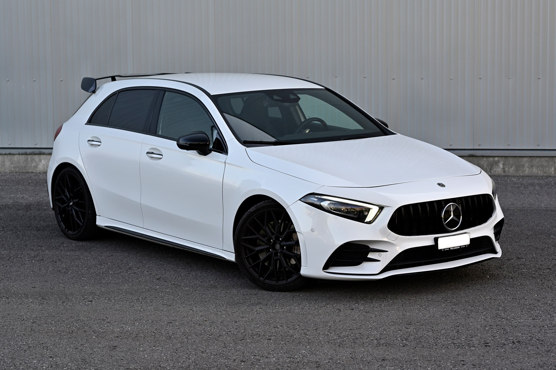 MERCEDES-BENZ A 35 AMG 4matic-image-3
