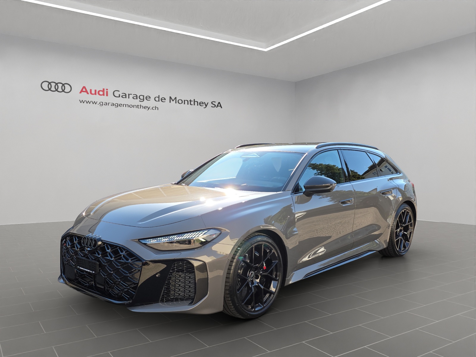 AUDI RS 5 Avant TFSI 470 kW Tiptronic quattro-image-0