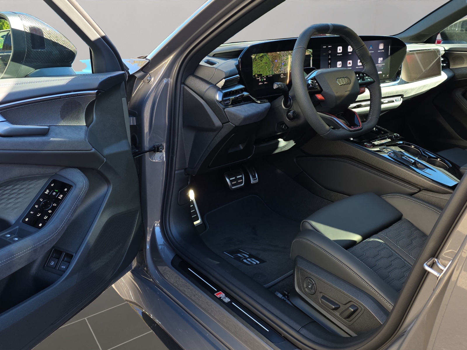 AUDI RS 5 Avant TFSI 470 kW Tiptronic quattro-image-9