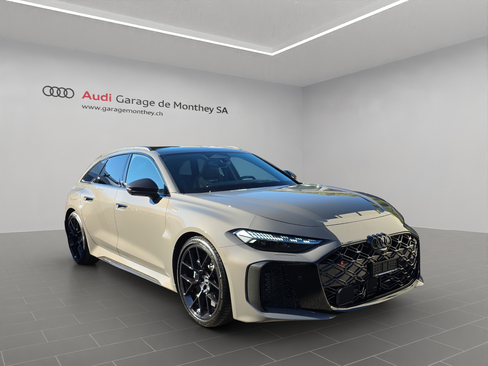 AUDI RS 5 Avant TFSI 470 kW Tiptronic quattro-image-2