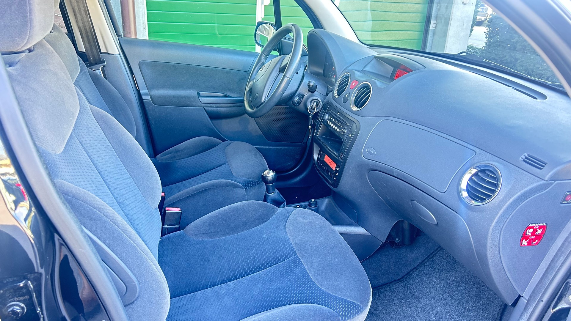 CITROEN C3 1.6i 16V Exclusive-image-6