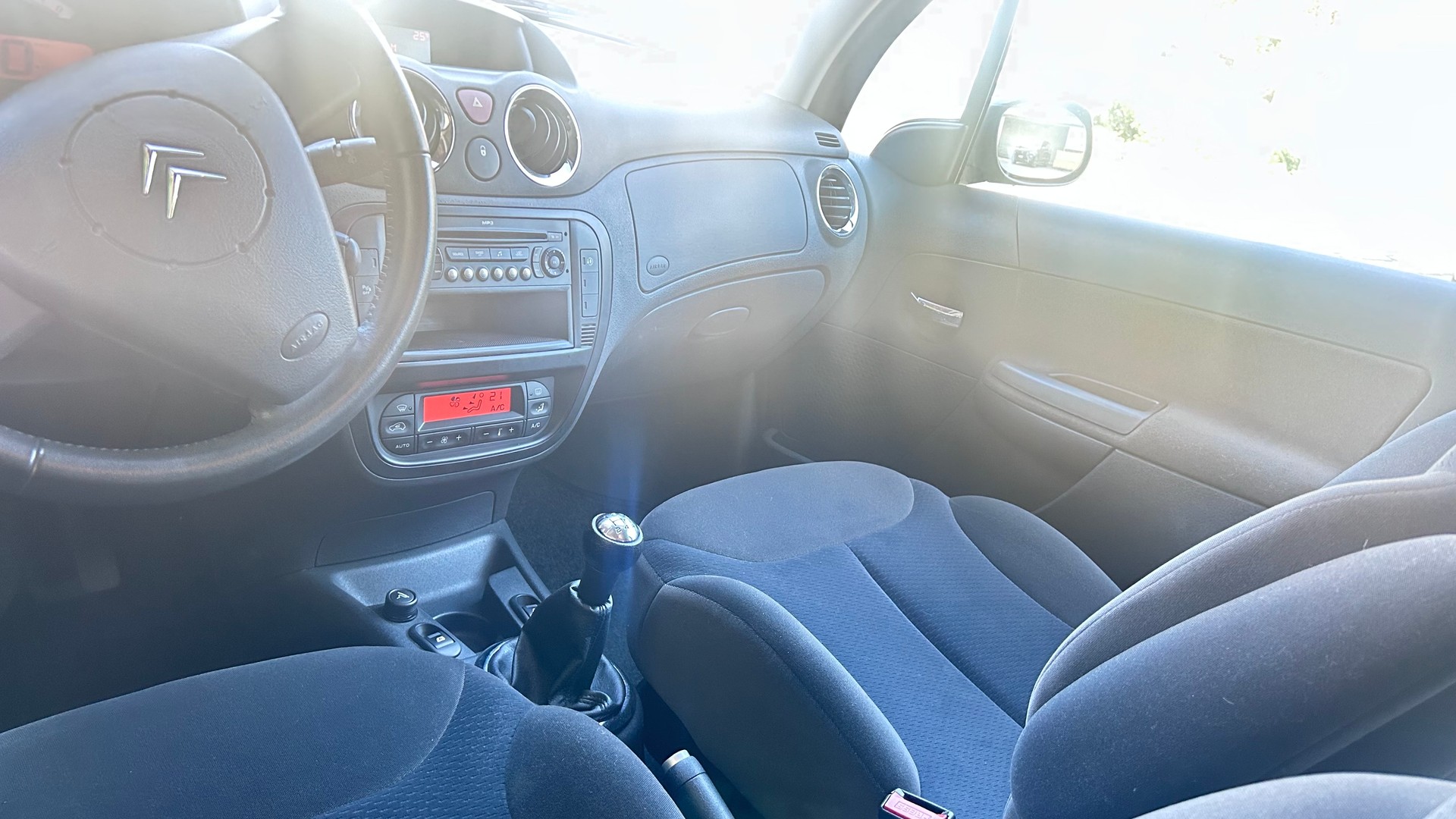 CITROEN C3 1.6i 16V Exclusive-image-5