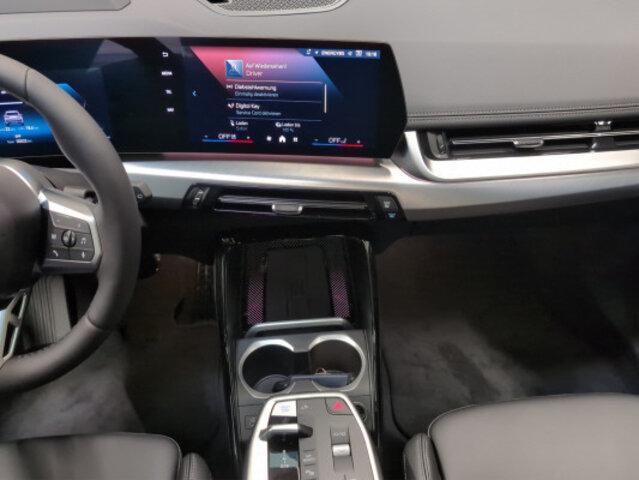 BMW iX1 U11 20 eDrive-image-11