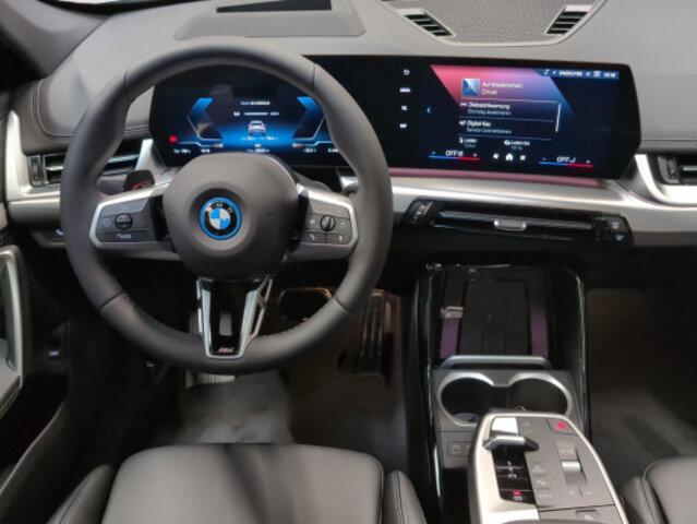 BMW iX1 U11 20 eDrive-image-10