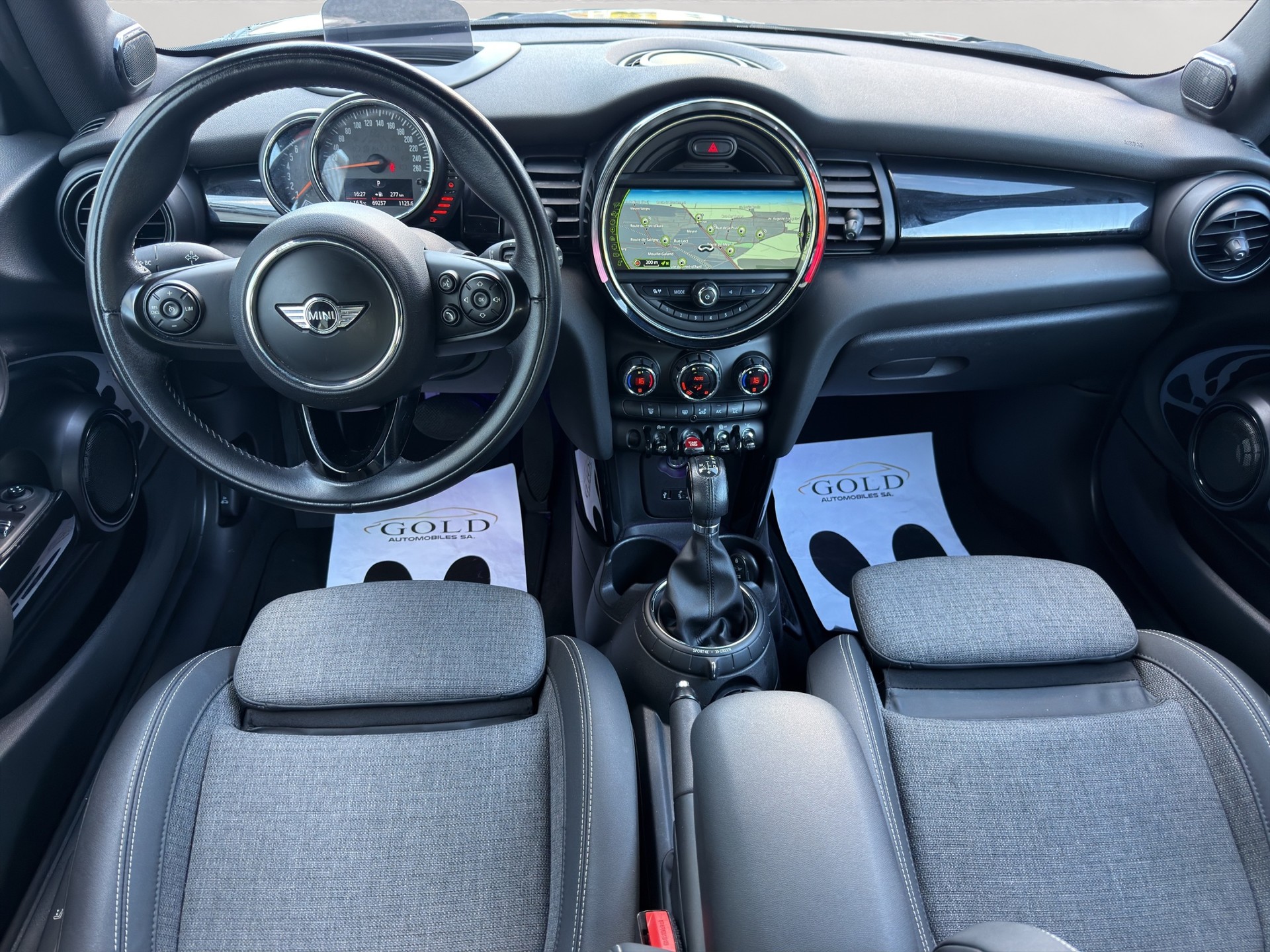 MINI Cooper S Steptronic-image-2