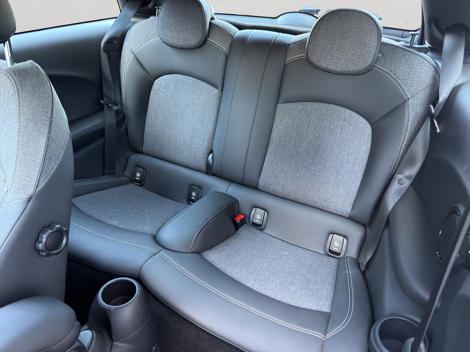 MINI Cooper S Steptronic-image-3