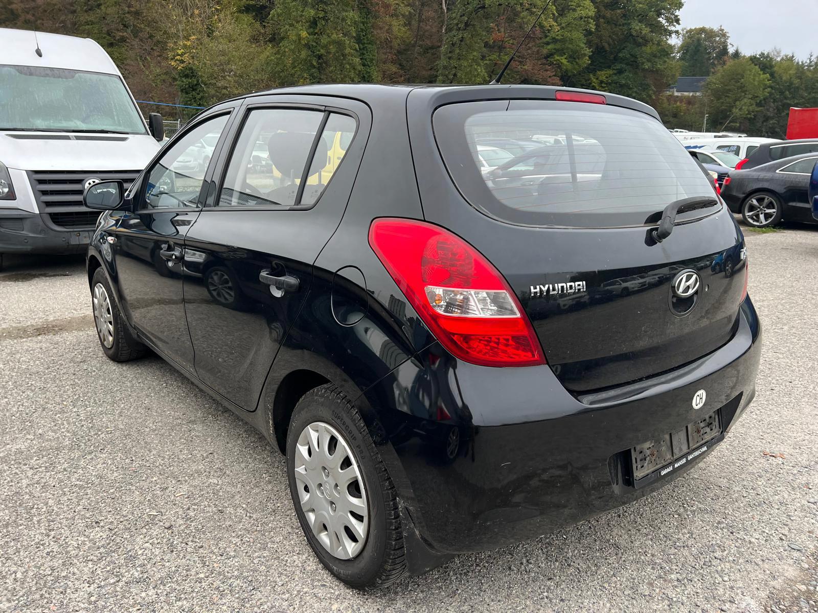 HYUNDAI i20 1.2 Comfort-image-2