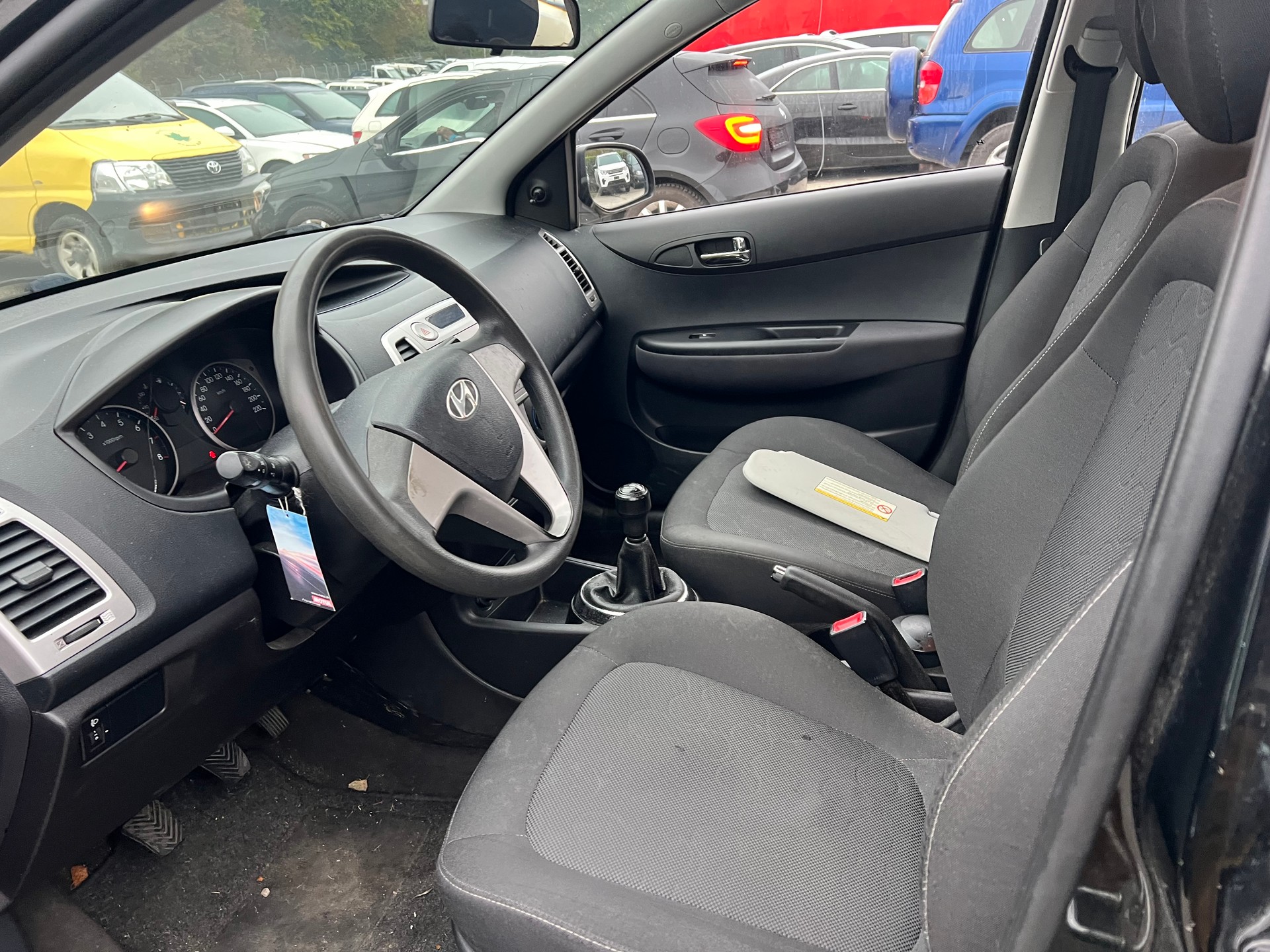 HYUNDAI i20 1.2 Comfort-image-6