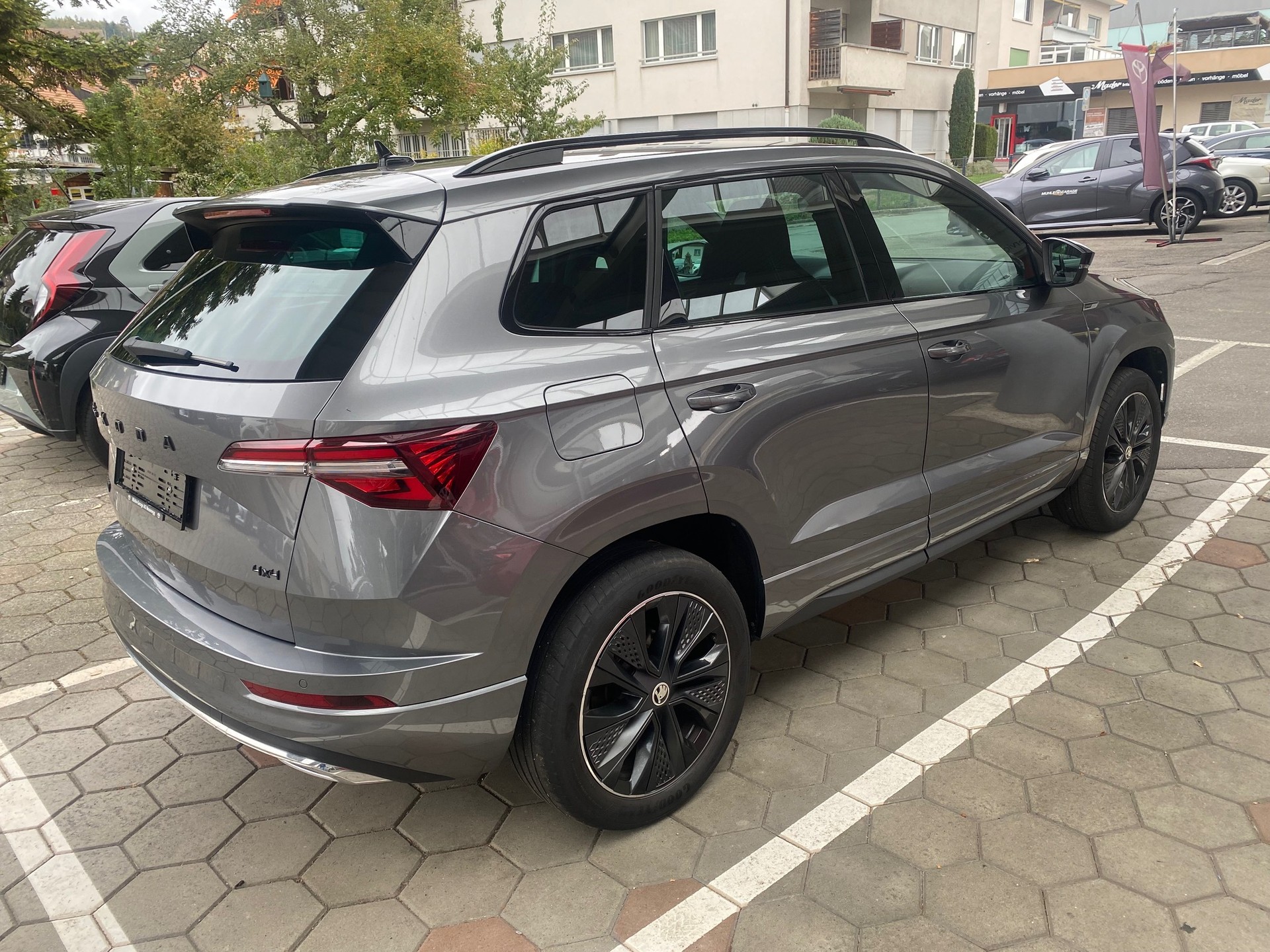 SKODA Karoq 2.0 TSI SportLine 4x4 DSG-showroom-element-3
