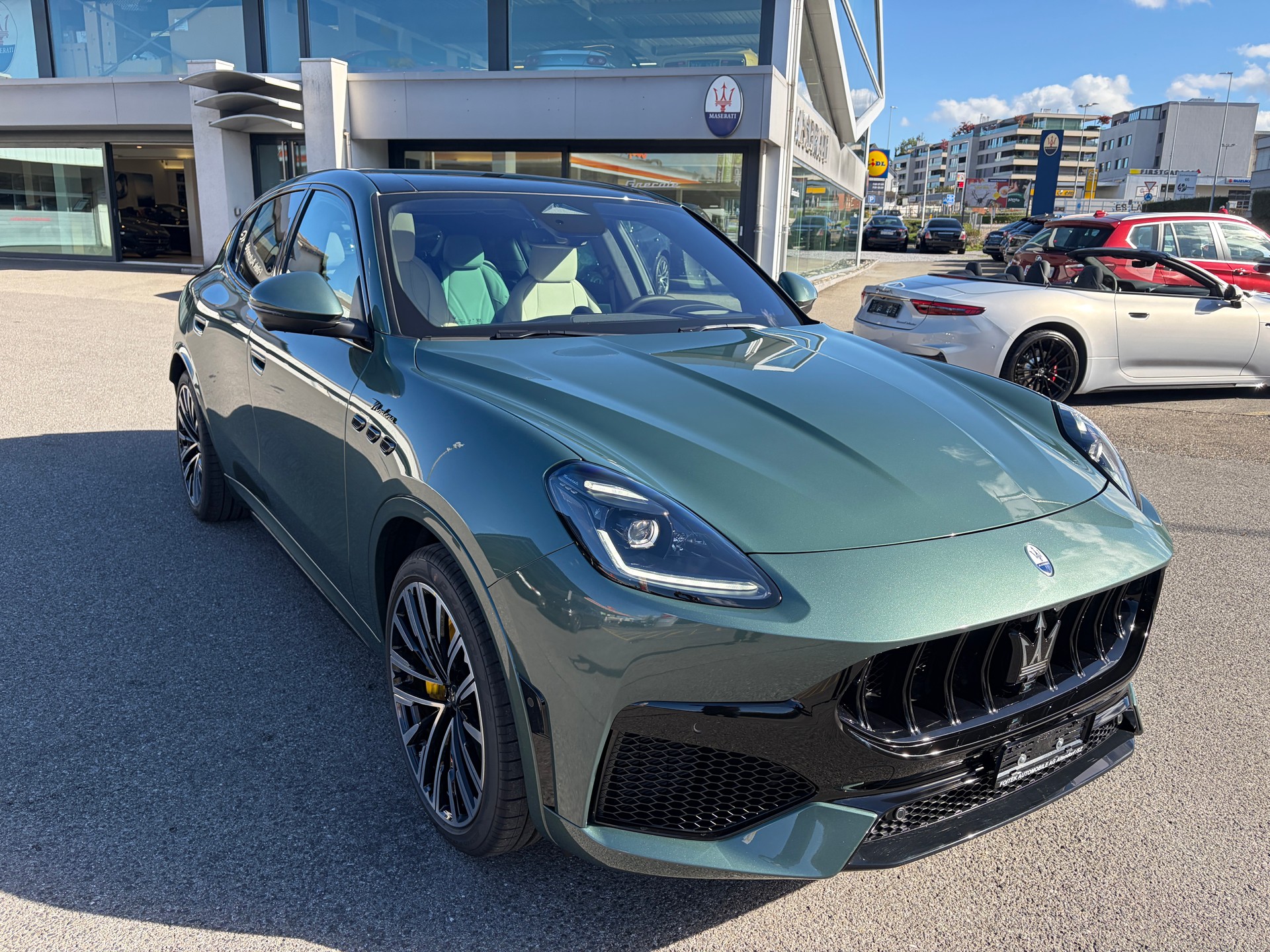 MASERATI Grecale MHEV Modena V6-image-16