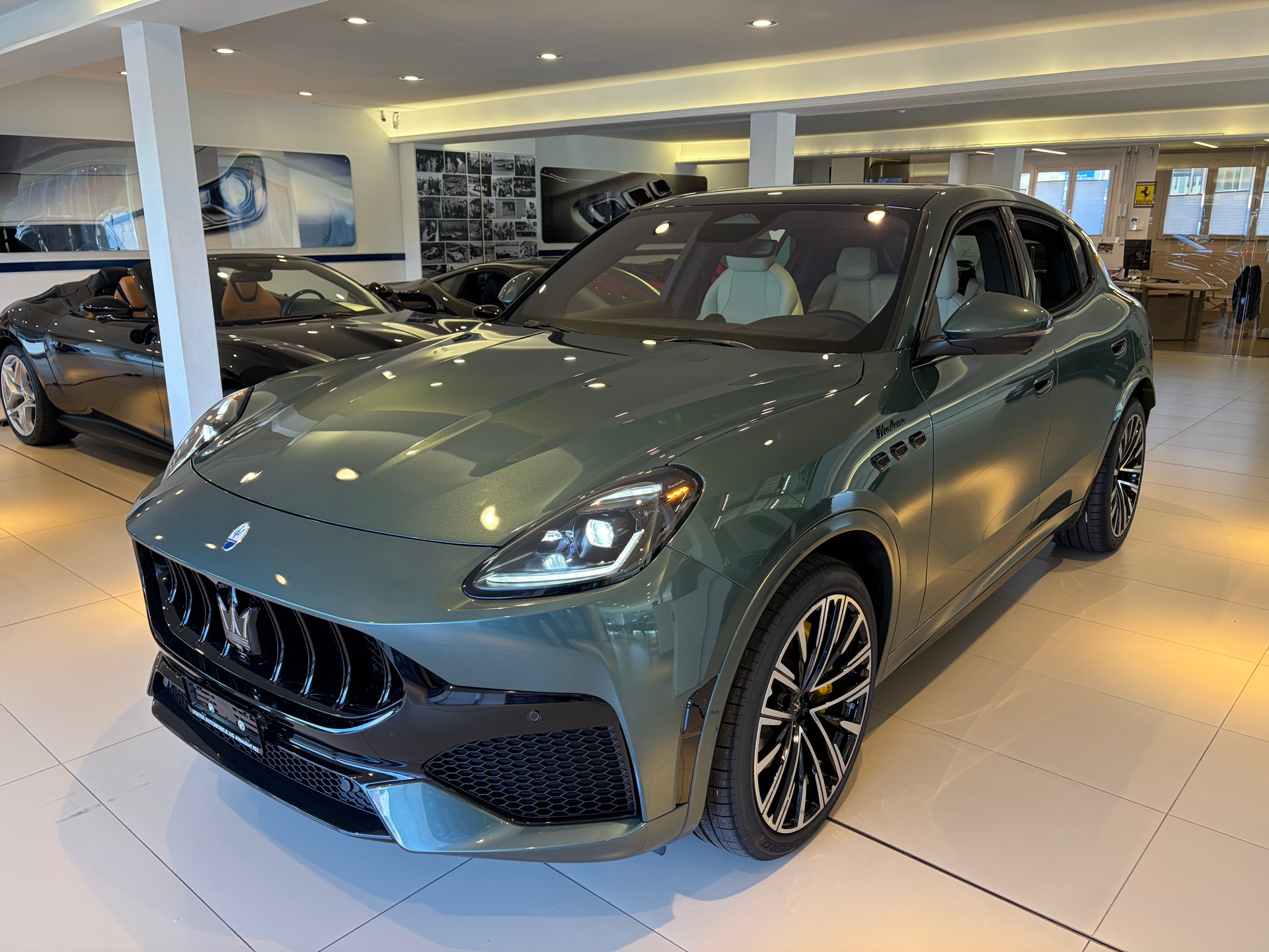 MASERATI Grecale MHEV Modena V6-image-18