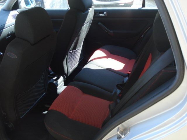 VW Golf 1.8 T GTI-image-4