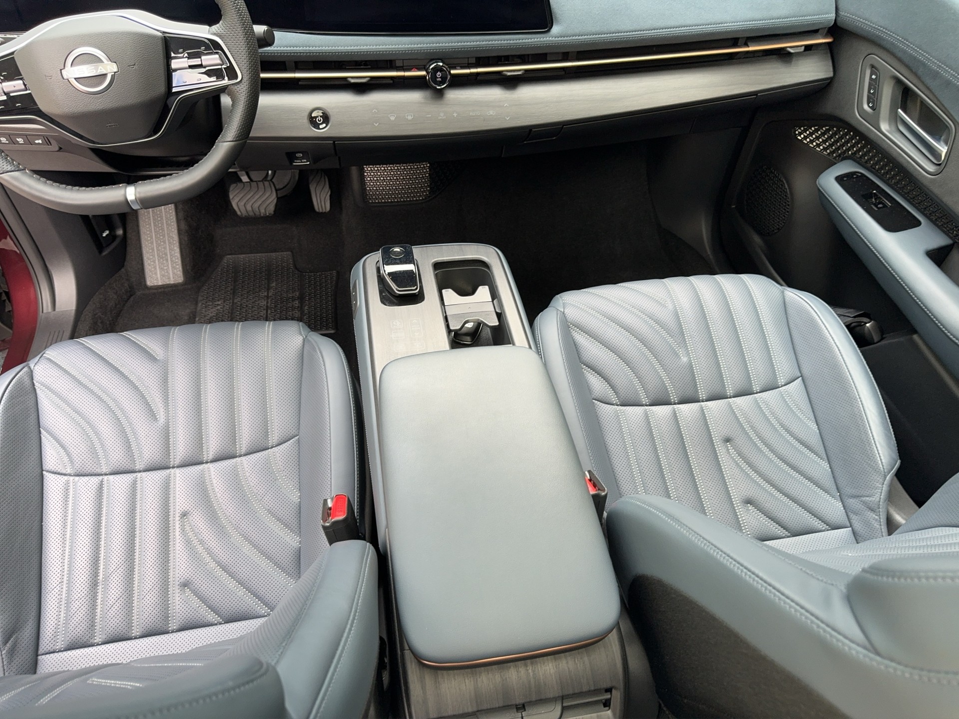 NISSAN Ariya 87 kWh Evolve-image-11
