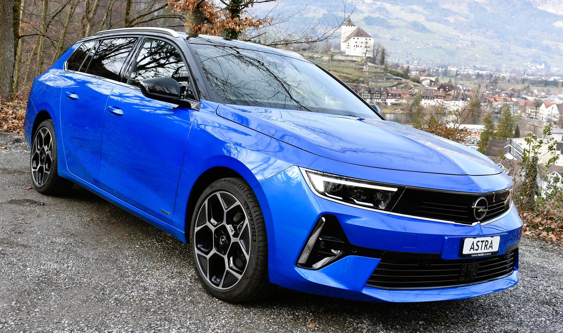 OPEL Astra Sports Tourer 1.2i Turbo Ultimate AT-image-2