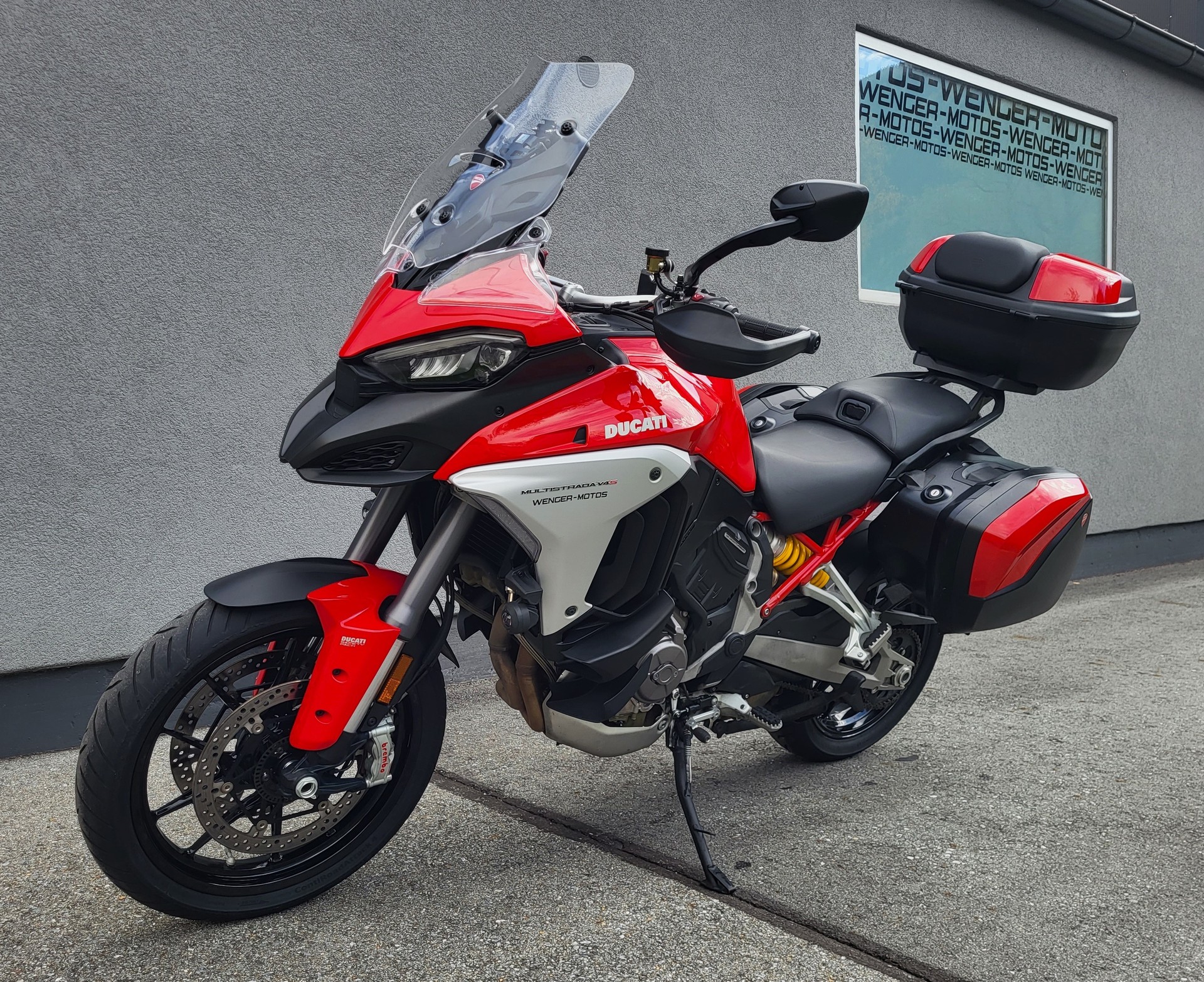 DUCATI Multistrada V4 S Travel & Radar-showroom-element-2